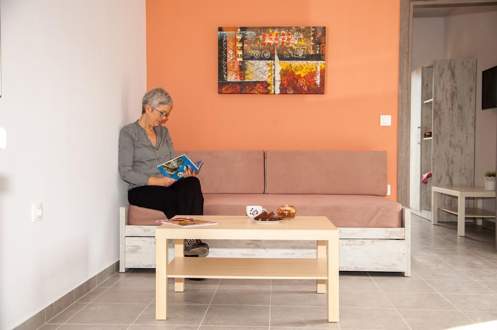 Efrilias Studios & Apartments Kíszamosz Kültér fotó